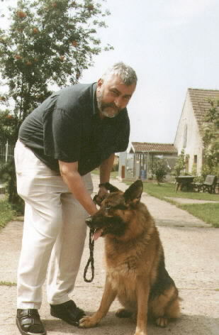 Herr K�hler und sein Joschi in der Hundepension Sirius